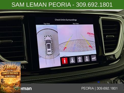 New 2026 Chrysler Pacifica Select image 14