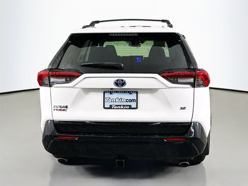 Certified 2024 Toyota RAV4 SE image 6