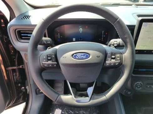 New 2025 Ford Maverick Lobo image 23