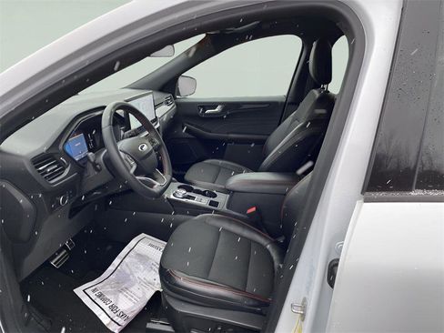 Used 2023 Ford Escape ST-Line w/ Tech Pack #1 image 15