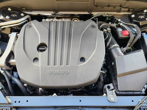 New 2026 Volvo XC60 B5 Ultra w/ Protection Package Premier image 33