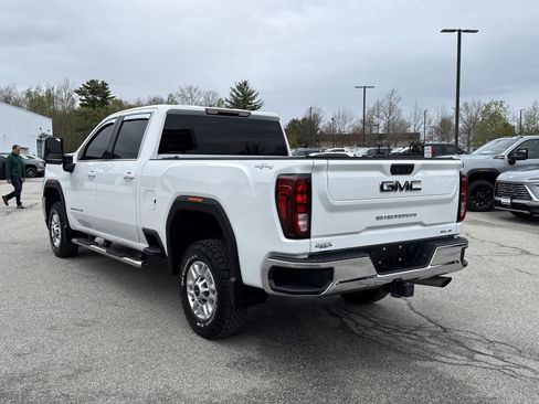Used 2023 GMC Sierra 2500 SLE w/ SLE Value Package; AWD/4WD image 8