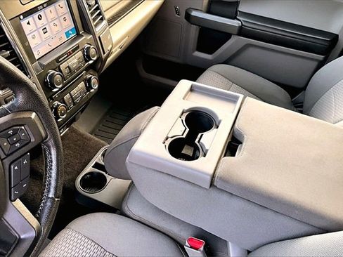 Used 2016 Ford F150 XLT w/ Equipment Group 302A Luxury image 14