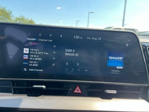 Certified 2025 Kia Sportage EX AWD/4WD image 18
