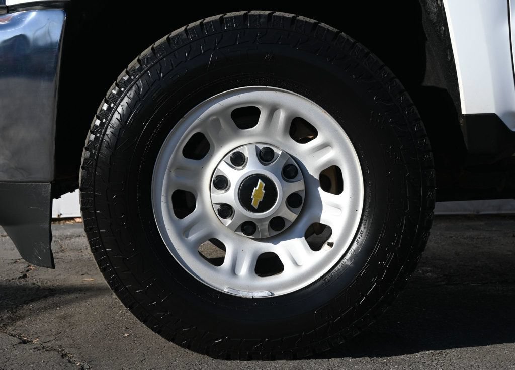 Used 2019 Chevrolet Silverado 3500 W/T AWD/4WD image 7