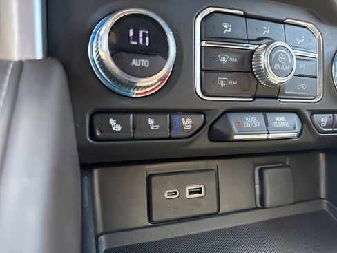 Used 2023 GMC Yukon SLT w/ Max Trailering Package AWD/4WD image 23