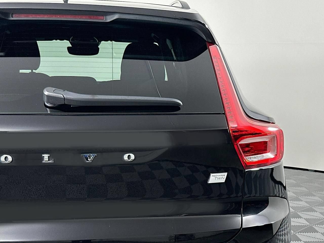 Used 2023 Volvo XC40 Recharge Plus AWD/4WD image 23