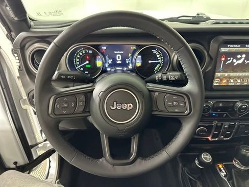 Used 2023 Jeep Wrangler Unlimited w/ 8.4" Radio Group image 14