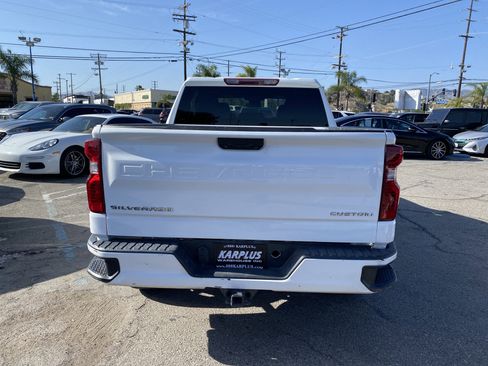 Used 2022 Chevrolet Silverado 1500 Custom RWD image 9