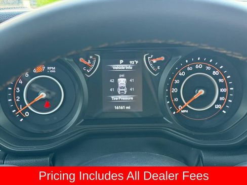 Used 2024 Jeep Wrangler Unlimited Sport AWD/4WD image 18