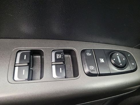 Used 2021 Kia Sportage LX image 27