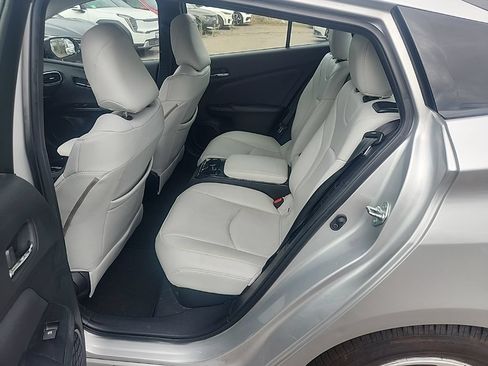 Used 2018 Toyota Prius Prime Plus w/ Carpet Mat Package FWD image 19