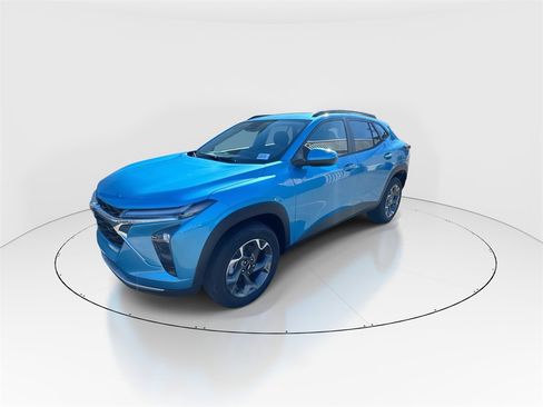 New 2026 Chevrolet Trax LT image 4