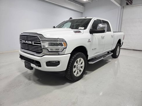 Used 2023 RAM 2500 Laramie AWD/4WD image 1