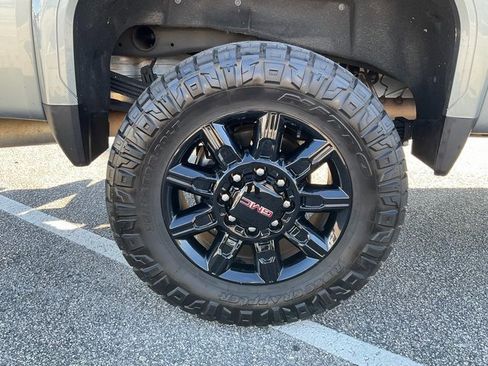 Used 2024 GMC Sierra 2500 AT4 w/ AT4 Premium Plus Package image 26