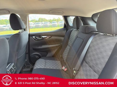 Certified 2019 Nissan Rogue Sport SV w/ Technology Package FWD image 35