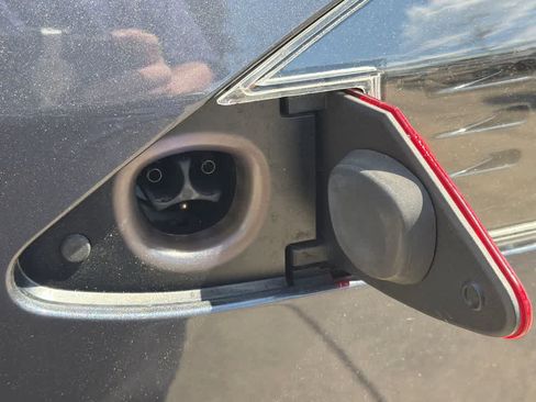 Used 2021 Tesla Model S Long Range AWD/4WD image 18