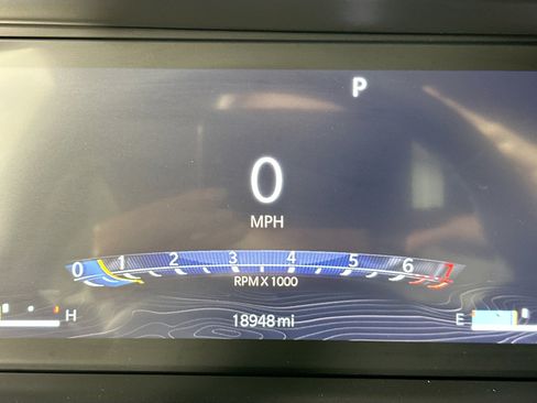 Used 2023 Jeep Grand Cherokee Laredo AWD/4WD image 12