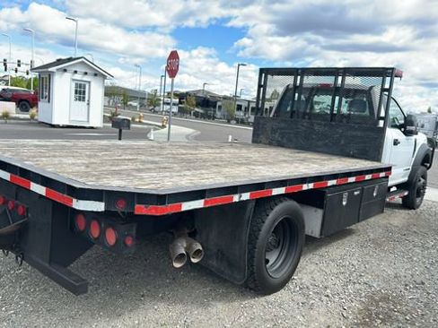 Used 2018 Ford F550 4x4 Regular Cab Super Duty w/ Power Equipment Group image 5