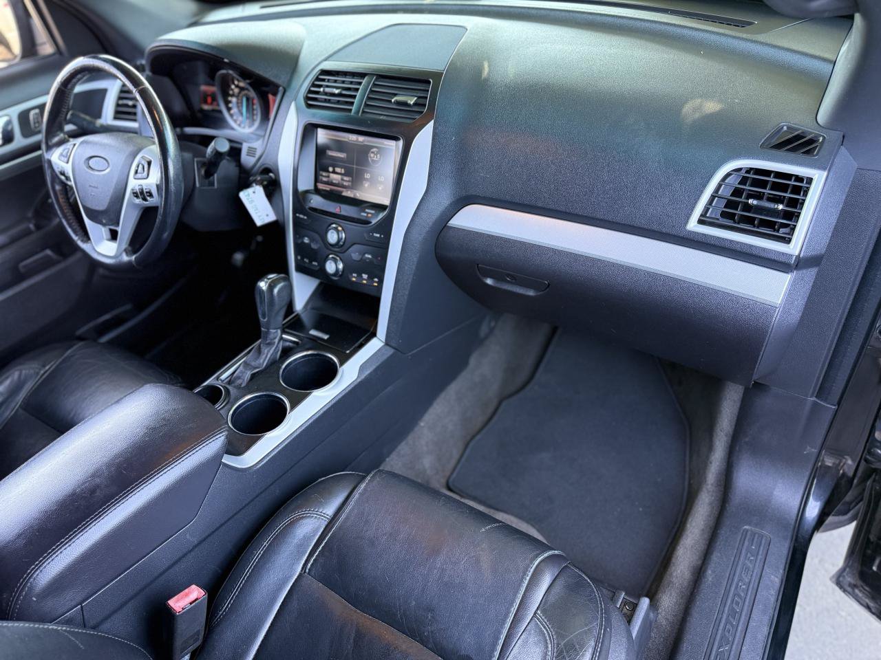 Used 2013 Ford Explorer XLT FWD image 15