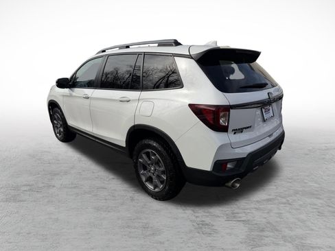 Certified 2024 Honda Passport TrailSport image 4