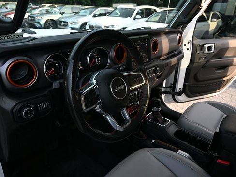 Used 2022 Jeep Gladiator Mojave w/ Cold Weather Group AWD/4WD image 7