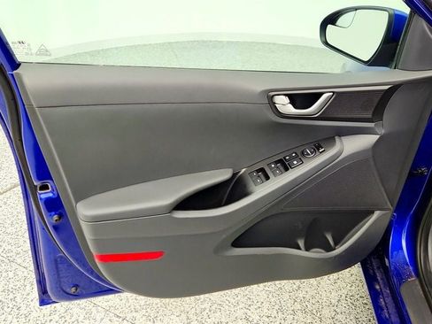 Used 2019 Hyundai Ioniq Blue image 10