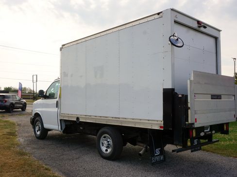Used 2019 Chevrolet Express 3500 image 10