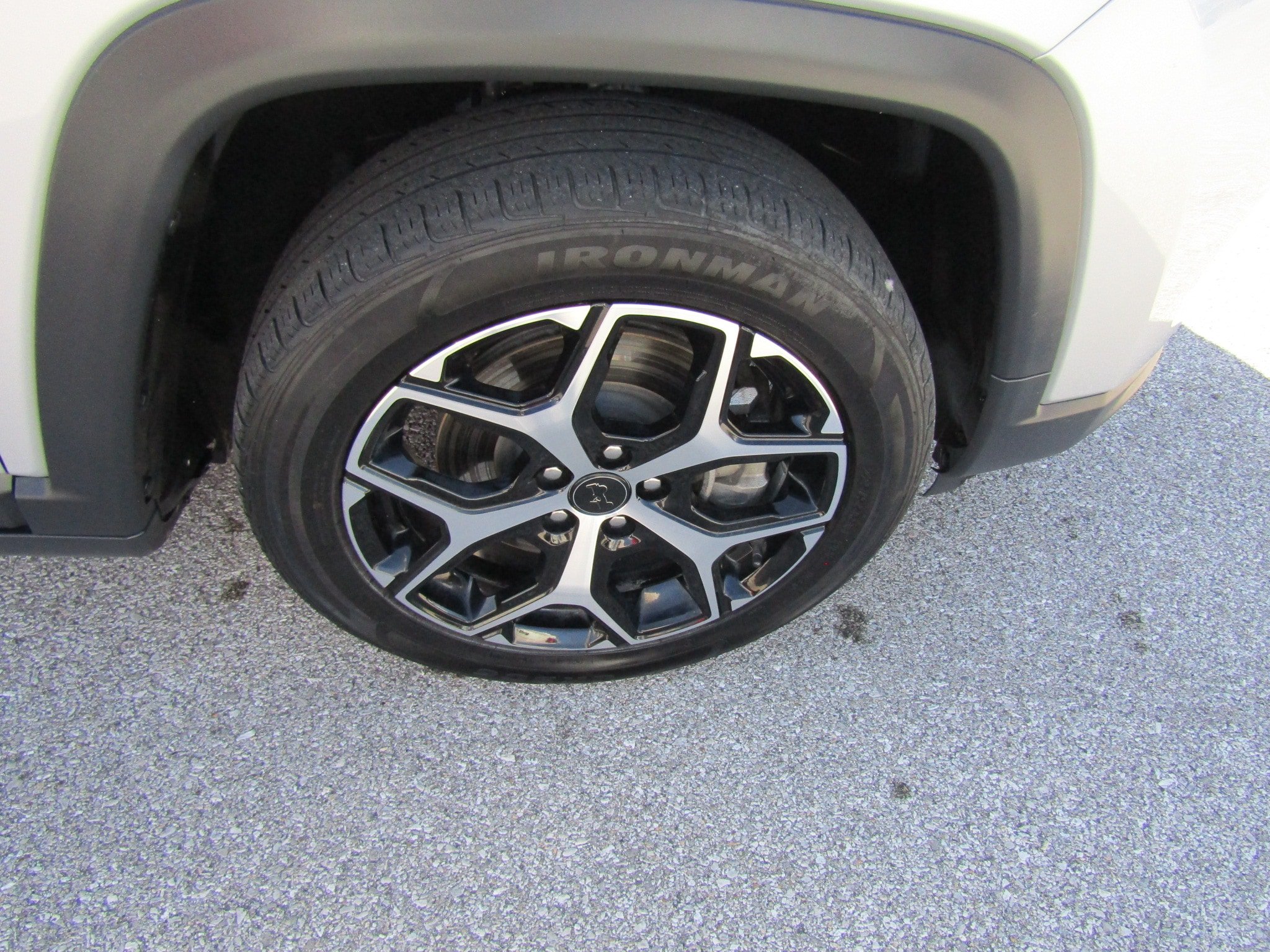 Used 2025 Jeep Compass Limited AWD/4WD image 12