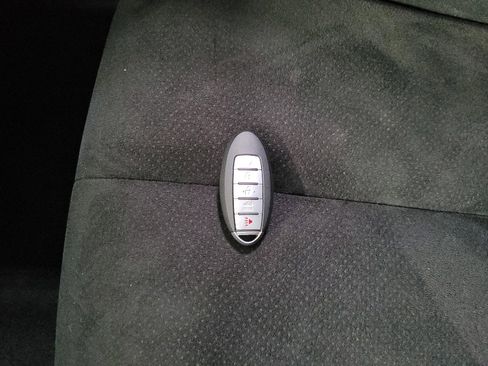 Used 2020 Nissan Murano SV image 32