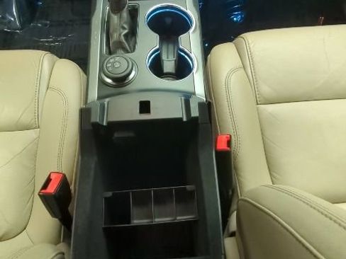 Used 2014 Ford Explorer Limited image 19