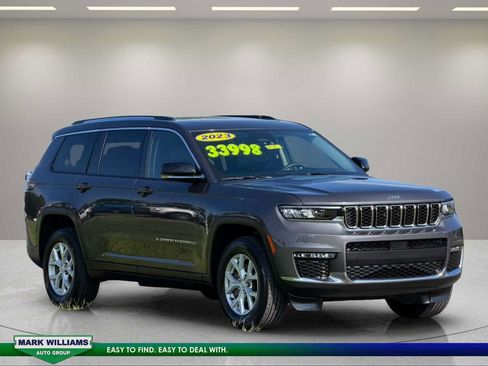 Used 2023 Jeep Grand Cherokee L Limited AWD/4WD image 2