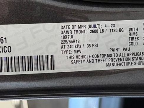Used 2023 Jeep Compass Latitude w/ Sun and Sound Group AWD/4WD image 28
