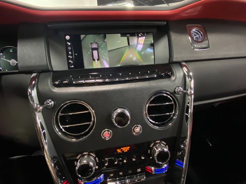 Used 2021 Rolls-Royce Cullinan image 34