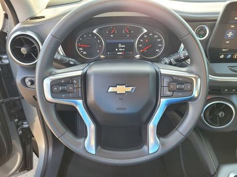 Used 2025 Chevrolet Blazer LT AWD/4WD image 18