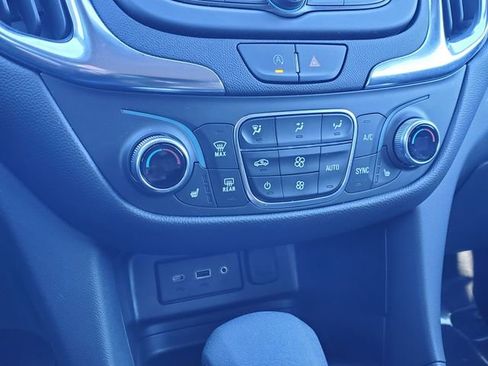 Certified 2024 Chevrolet Equinox LT w/ LPO, Floor Liner Package FWD image 33