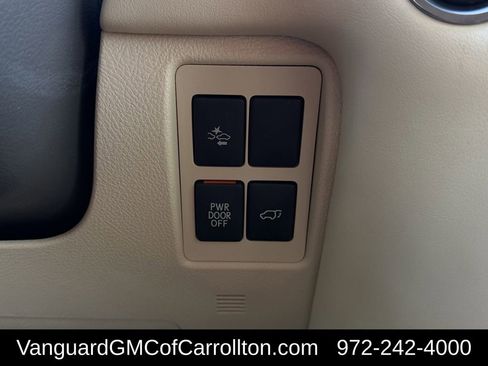 Used 2020 Lexus LX 570 4WD w/ Luxury Package image 26