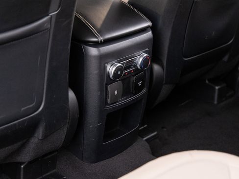 Used 2020 Ford Explorer Limited w/ Hybrid Equipment Group 310A image 26