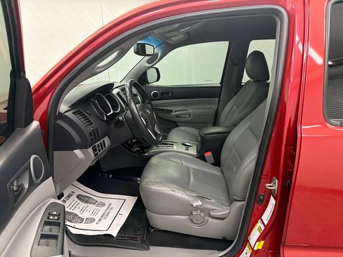 Used 2012 Toyota Tacoma PreRunner w/ SR5 Pkg RWD image 9