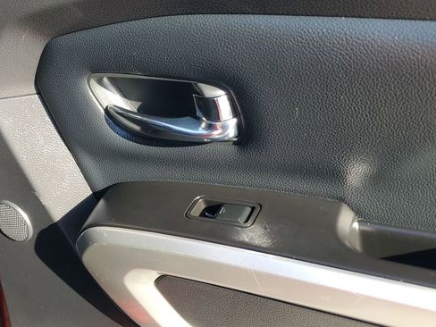 Used 2019 Nissan Titan SL w/ Chrome Package image 48