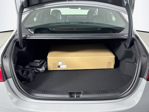 New 2026 Mercedes-Benz E 53 AMG e 4MATIC Sedan image 22