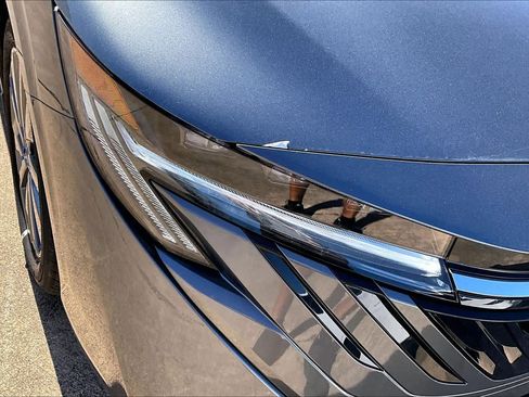 New 2026 Nissan Sentra SL w/ Floor Mat Package FWD image 19