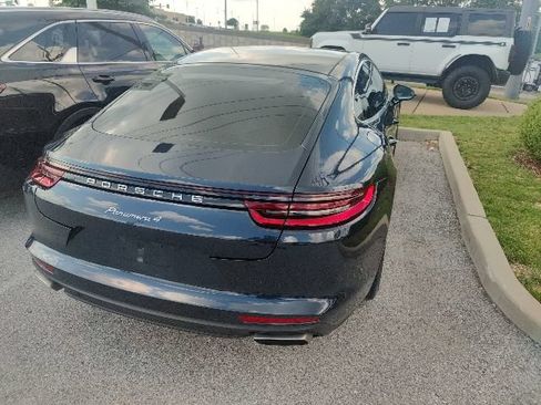 Used 2017 Porsche Panamera 4 AWD/4WD image 13
