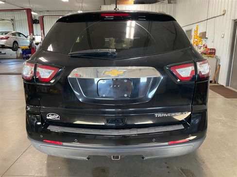 Used 2016 Chevrolet Traverse LT w/ Style and Technology Package FWD image 7