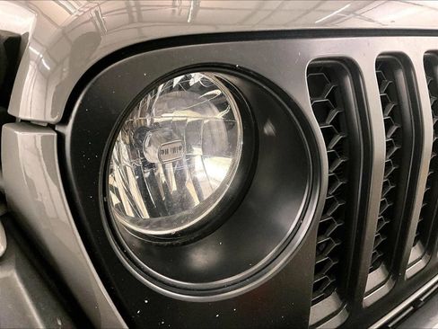 Used 2021 Jeep Gladiator Mojave image 27