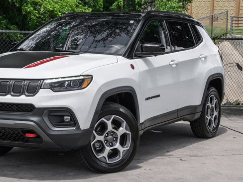 Used 2022 Jeep Compass Trailhawk w/ Trailhawk Elite Group AWD/4WD image 13