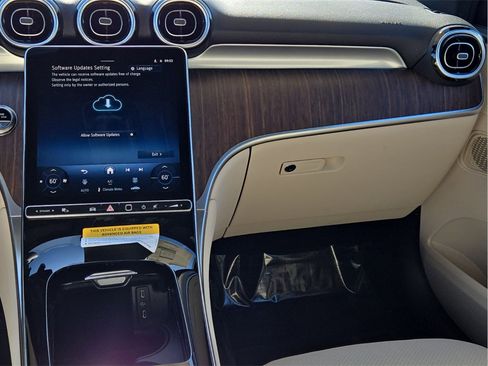 New 2026 Mercedes-Benz GLC 300 image 16