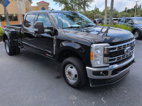 Used 2023 Ford F350 XLT AWD/4WD image 2