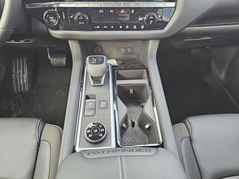 New 2026 Nissan Pathfinder SL AWD/4WD image 37