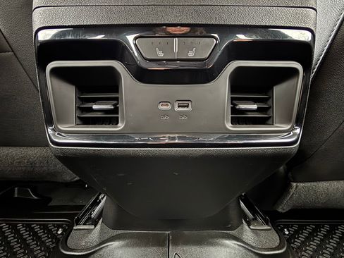 Used 2023 GMC Sierra 1500 AT4 w/ Technology Package AWD/4WD image 22
